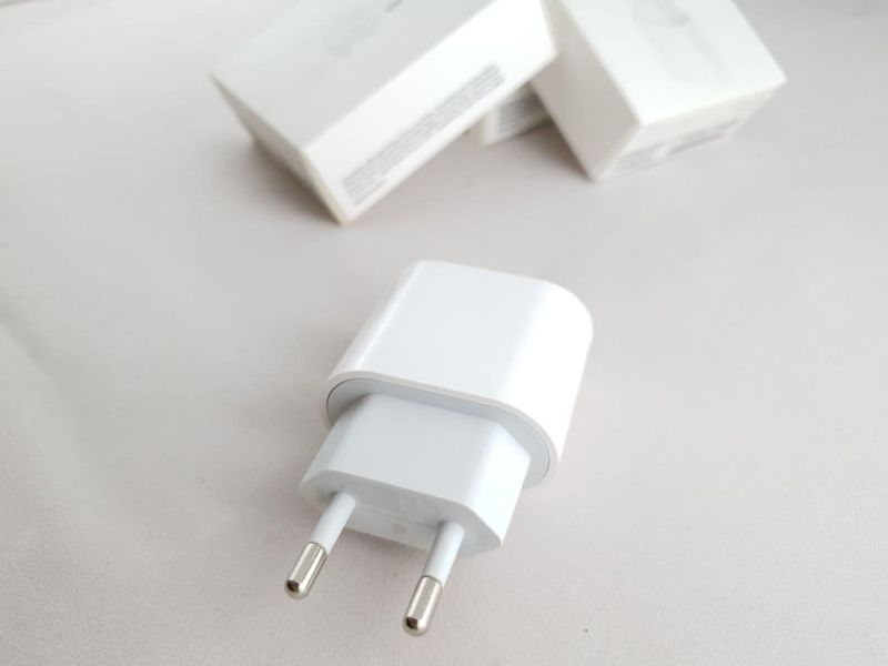 Зарядный адаптер питания Apple USB-C 20W (Original)