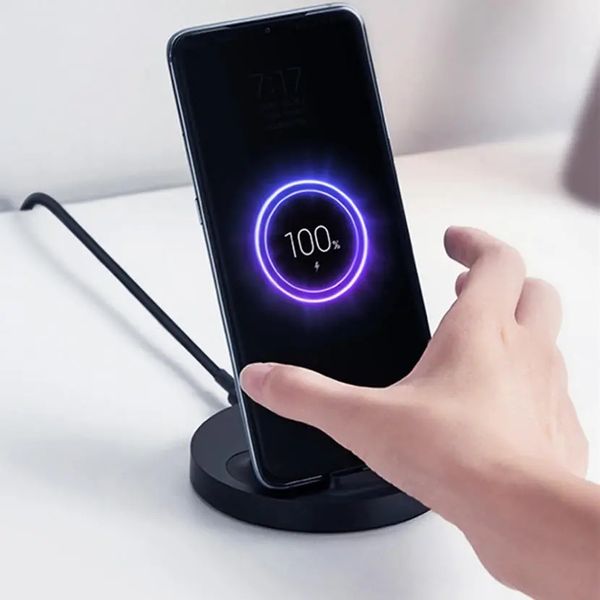 Беспроводная зарядка Xiaomi 20W подставка для смартфонов 41120 фото