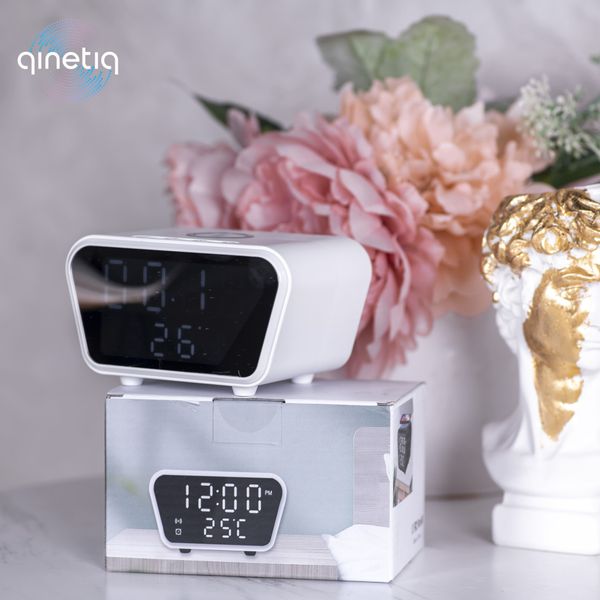 Бездротова зарядка з LED годинником і будильником QINETIQ TrapeQI 10W 31052 фото